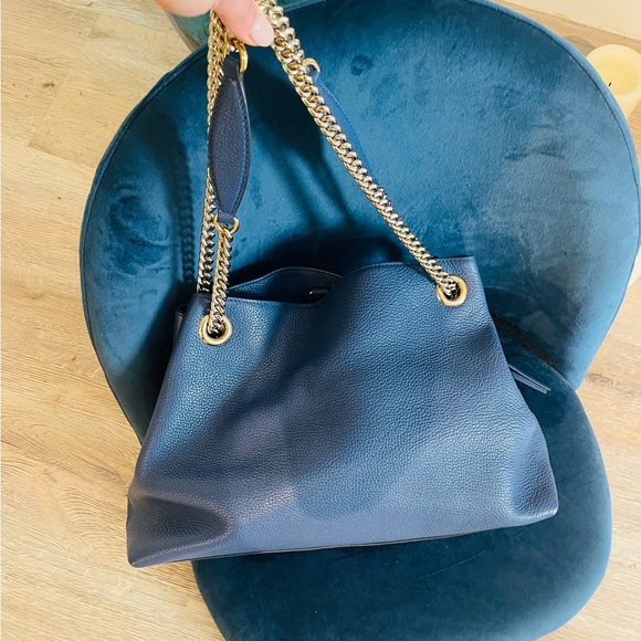 Magnificent Authentic Classic Gucci bag- great condition!! - Picture 3 of 11